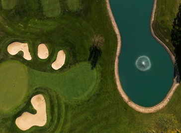 Spending an afternoon playing golf in Aurora is a wonderful way to enjoy quality time with family and friends. Golf Clubs