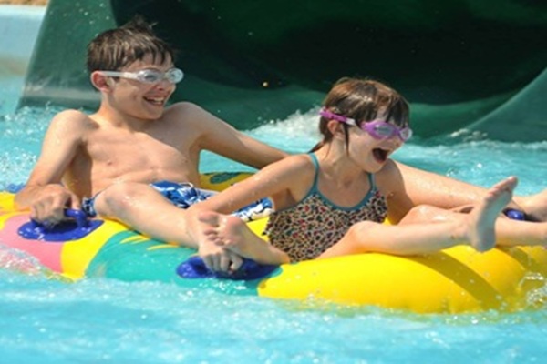With a great variety of attractions and days out to choose from, Aurora has no shortage of kids clubs, activity centres and educational groups Kids Activities